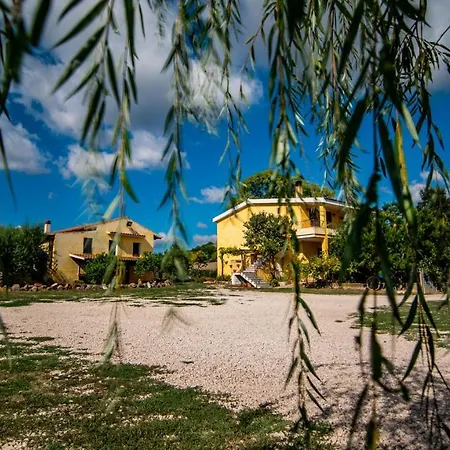 Carrucana Farm stay *